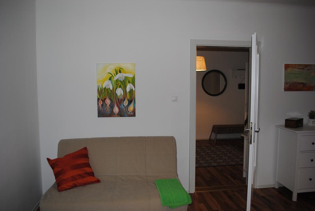 Das Tulpen Apartment ويدن ام سي الغرفة الصورة